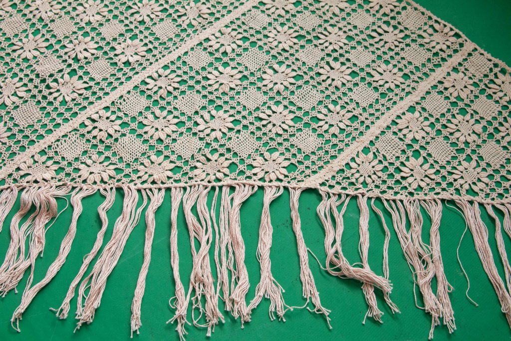 Xale em renda de bilro
