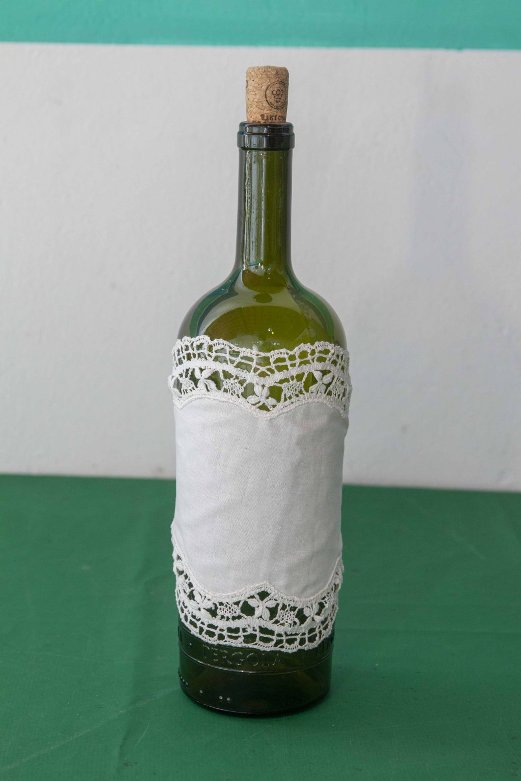 Pano de vinho tecido e renda de bilro